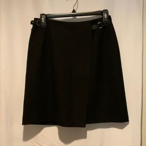 ANN TAYLOR (size 2) black skirt